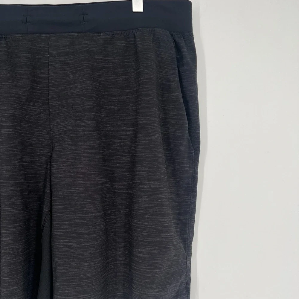 Lululemon‎ Shorts Mens XL Heathered Gray Lightweight Gym Workout